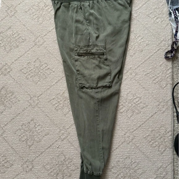 YOUNG, FABULOUS & BROKE Olive Green Cargo Jogger Pants - Picture 8 of 14